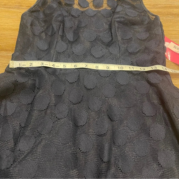 Betsey Johnson Navy Polka Dot Fit and Flare 50s Inspired Party Dress Sz 4 - Picture 9 of 10